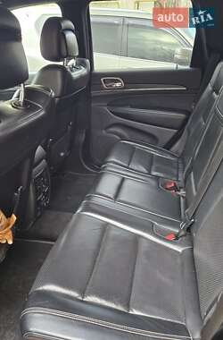 Позашляховик / Кросовер Jeep Grand Cherokee 2015 в 