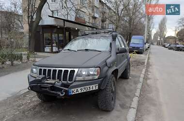 Внедорожник / Кроссовер Jeep Grand Cherokee 2002 в 