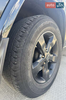Внедорожник / Кроссовер Jeep Grand Cherokee 2013 в 