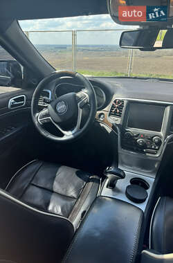 Внедорожник / Кроссовер Jeep Grand Cherokee 2013 в 