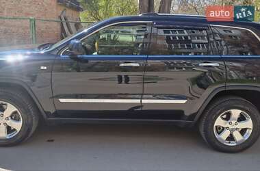 Внедорожник / Кроссовер Jeep Grand Cherokee 2012 в 