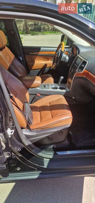 Внедорожник / Кроссовер Jeep Grand Cherokee 2012 в Кропивницком