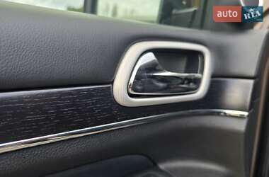 Внедорожник / Кроссовер Jeep Grand Cherokee 2018 в 