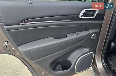 Внедорожник / Кроссовер Jeep Grand Cherokee 2018 в 