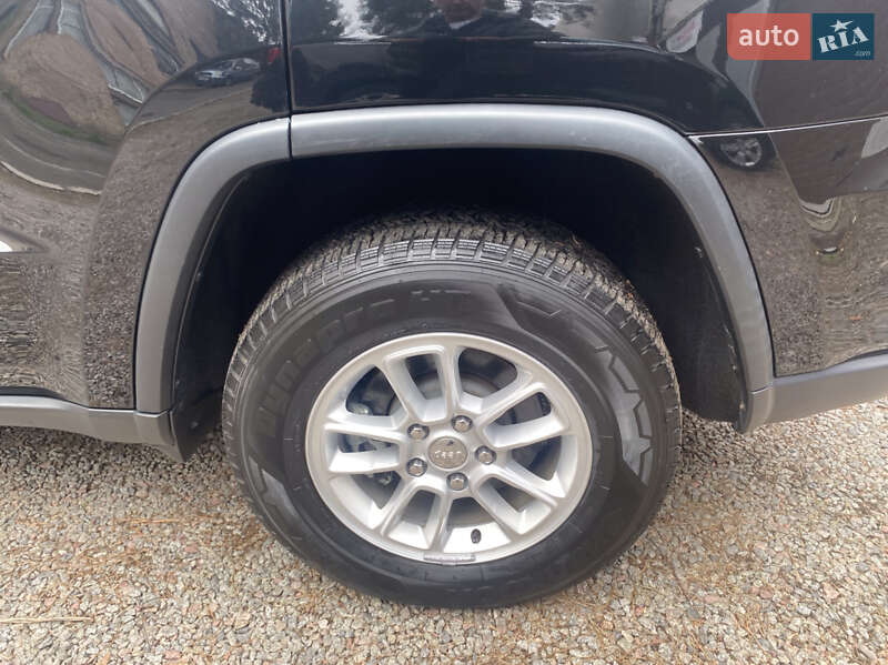 Внедорожник / Кроссовер Jeep Grand Cherokee 2020 в Киеве