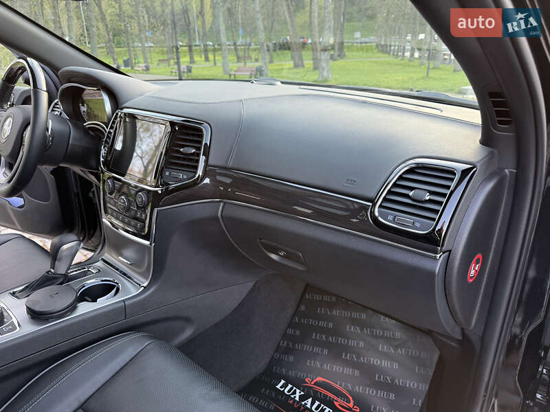 Позашляховик / Кросовер Jeep Grand Cherokee 2021 в Києві