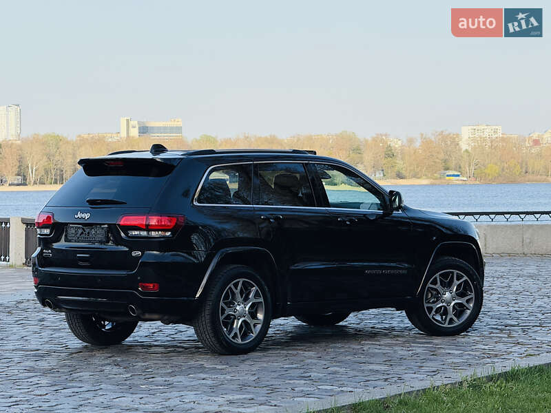 Позашляховик / Кросовер Jeep Grand Cherokee 2021 в Києві