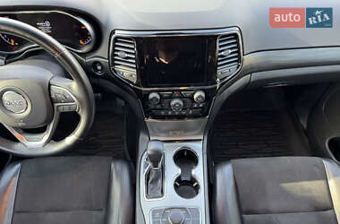 Внедорожник / Кроссовер Jeep Grand Cherokee 2020 в 