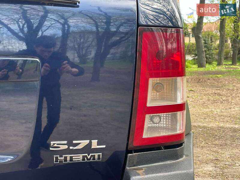 Внедорожник / Кроссовер Jeep Grand Cherokee 2006 в Киеве