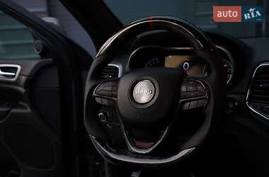 Внедорожник / Кроссовер Jeep Grand Cherokee 2020 в 
