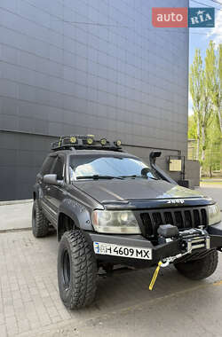 Внедорожник / Кроссовер Jeep Grand Cherokee 2000 в 