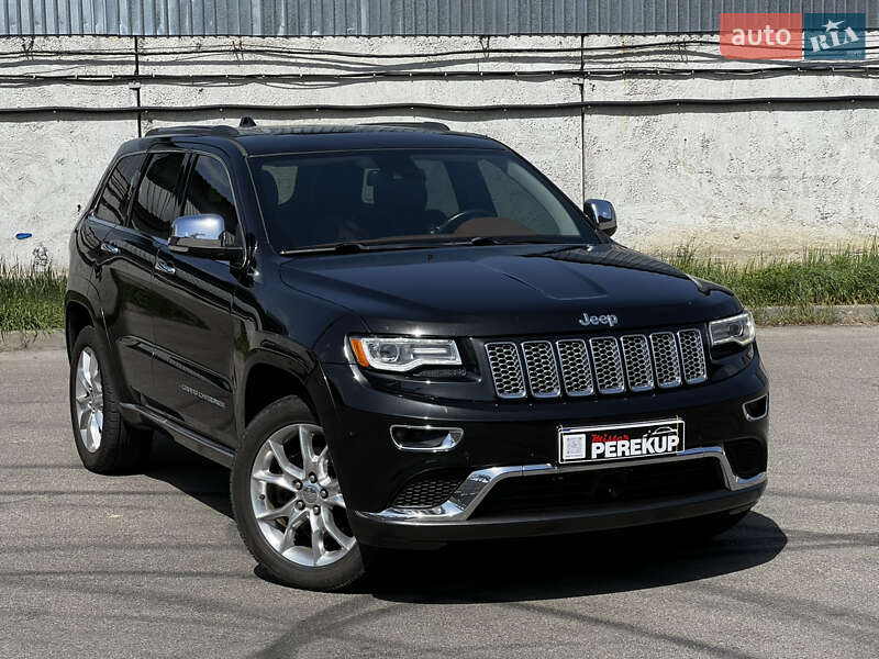 Внедорожник / Кроссовер Jeep Grand Cherokee 2015 в 