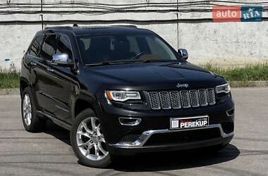 Внедорожник / Кроссовер Jeep Grand Cherokee 2015 в 