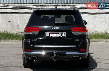 Внедорожник / Кроссовер Jeep Grand Cherokee 2015 в 
