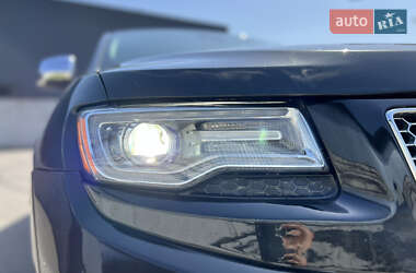 Внедорожник / Кроссовер Jeep Grand Cherokee 2015 в 