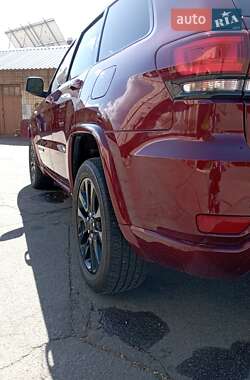 Внедорожник / Кроссовер Jeep Grand Cherokee 2019 в 