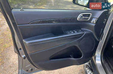 Внедорожник / Кроссовер Jeep Grand Cherokee 2012 в 