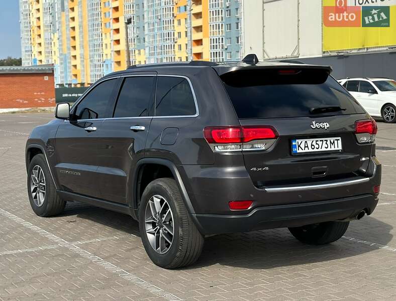 Внедорожник / Кроссовер Jeep Grand Cherokee 2020 в Киеве