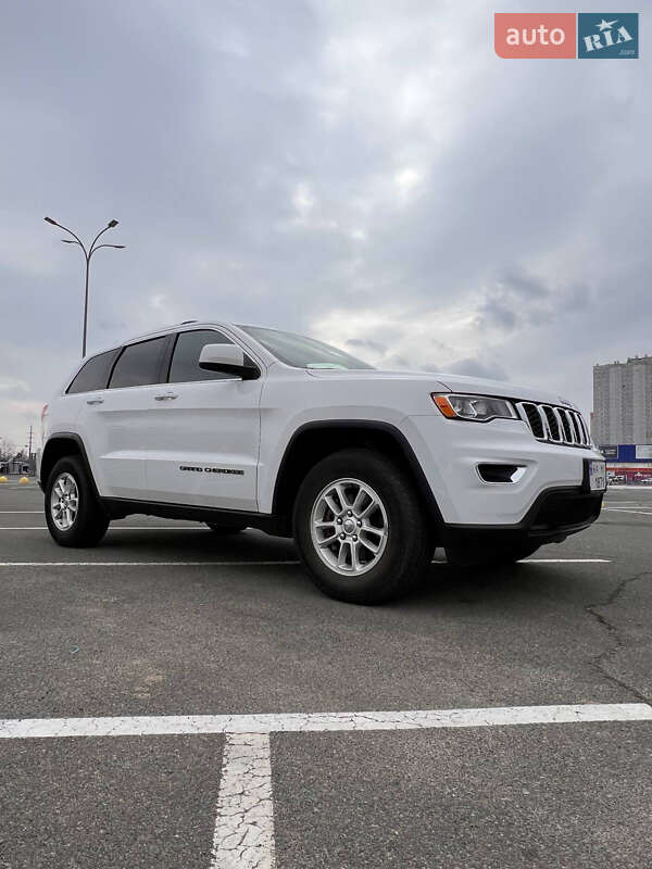Внедорожник / Кроссовер Jeep Grand Cherokee 2019 в Киеве