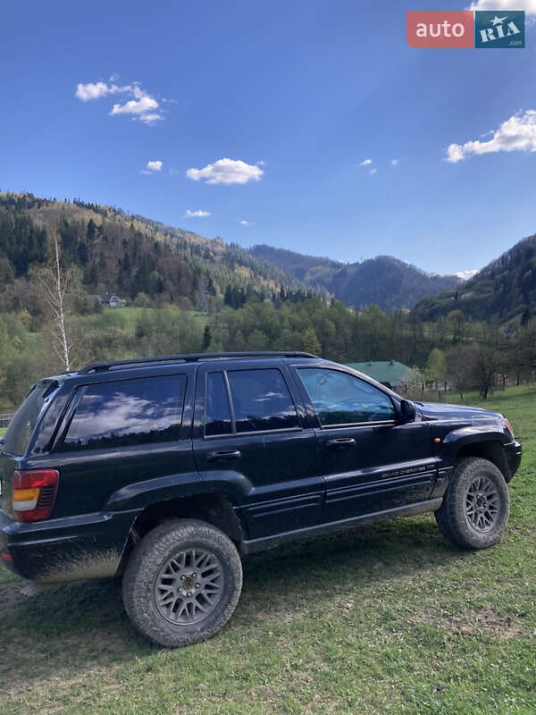 Внедорожник / Кроссовер Jeep Grand Cherokee 2002 в Рахове