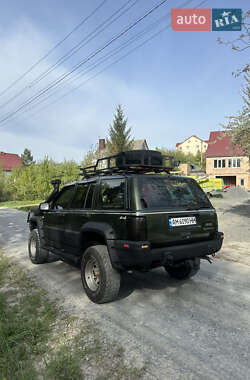 Внедорожник / Кроссовер Jeep Grand Cherokee 1995 в 
