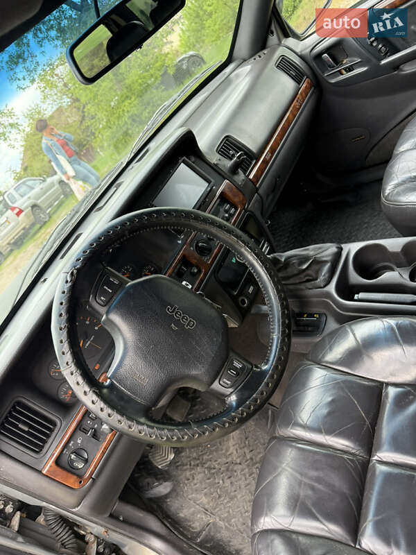 Внедорожник / Кроссовер Jeep Grand Cherokee 1997 в Киеве
