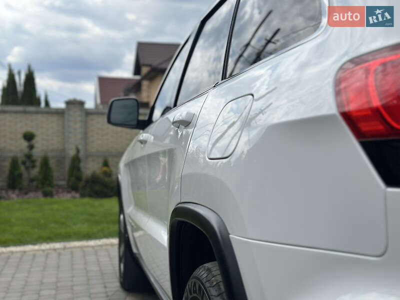 Внедорожник / Кроссовер Jeep Grand Cherokee 2014 в Тернополе