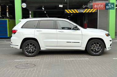 Позашляховик / Кросовер Jeep Grand Cherokee 2019 в 