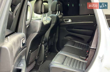 Позашляховик / Кросовер Jeep Grand Cherokee 2019 в 