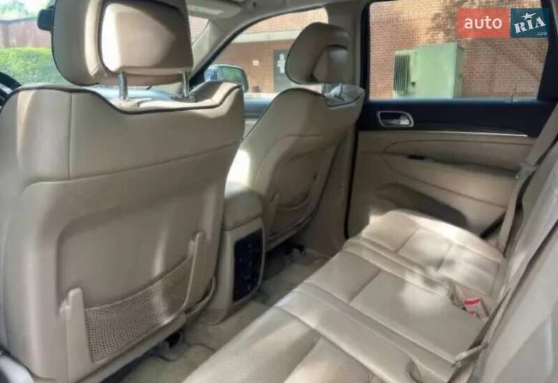 Внедорожник / Кроссовер Jeep Grand Cherokee 2015 в Виннице