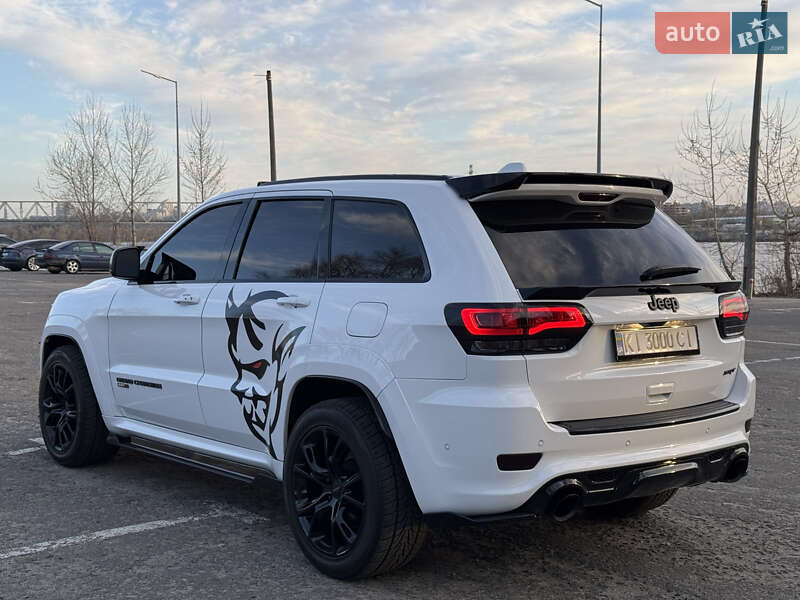 Внедорожник / Кроссовер Jeep Grand Cherokee 2017 в Киеве фото 6 Внедорожник / Кроссовер Jeep Grand Cherokee 2017 в Киеве