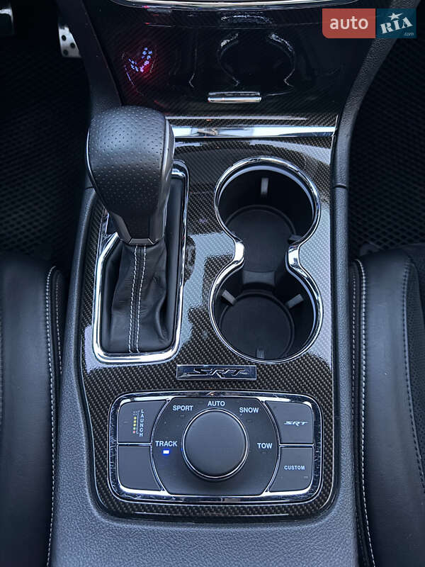 Внедорожник / Кроссовер Jeep Grand Cherokee 2017 в Киеве фото 20 Внедорожник / Кроссовер Jeep Grand Cherokee 2017 в Киеве