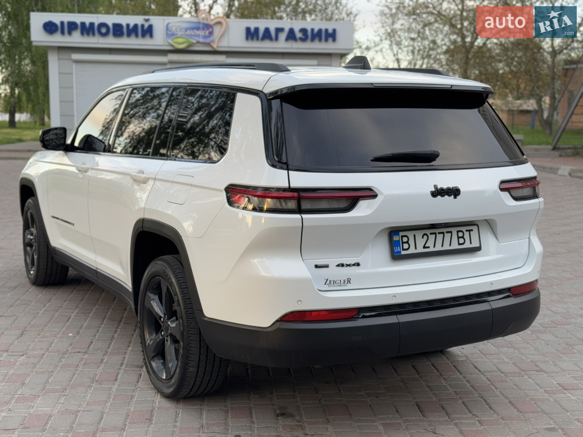 2022 Jeep Grand Cherokee - мініатюра 38