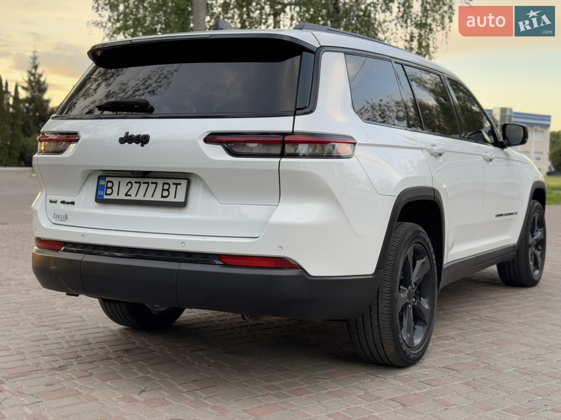 2022 Jeep Grand Cherokee - мініатюра 45