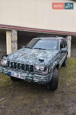 Позашляховик / Кросовер Jeep Grand Cherokee 1997 в Вижниці