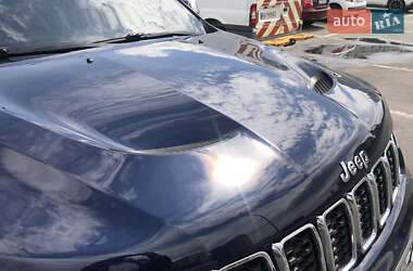 Внедорожник / Кроссовер Jeep Grand Cherokee 2013 в 