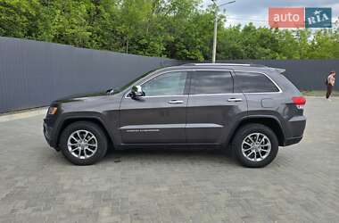 Внедорожник / Кроссовер Jeep Grand Cherokee 2015 в 