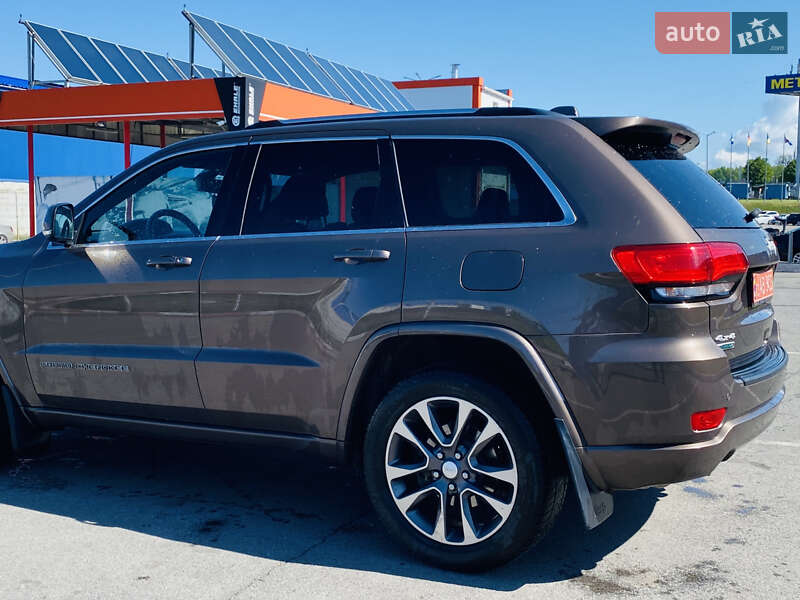 Внедорожник / Кроссовер Jeep Grand Cherokee 2017 в Виннице