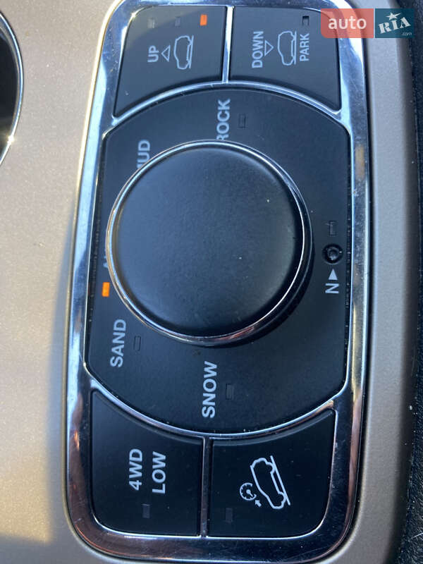 Внедорожник / Кроссовер Jeep Grand Cherokee 2017 в Виннице