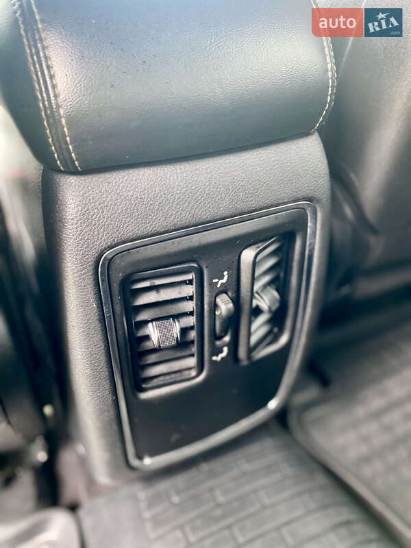 Позашляховик / Кросовер Jeep Grand Cherokee 2016 в Новояворівську