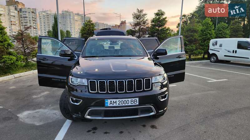 Внедорожник / Кроссовер Jeep Grand Cherokee 2018 в Киеве