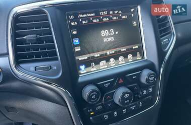 Позашляховик / Кросовер Jeep Grand Cherokee 2017 в 