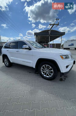 Позашляховик / Кросовер Jeep Grand Cherokee 2015 в 