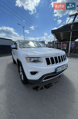 Позашляховик / Кросовер Jeep Grand Cherokee 2015 в 