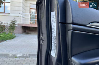 Позашляховик / Кросовер Jeep Grand Cherokee 2018 в 