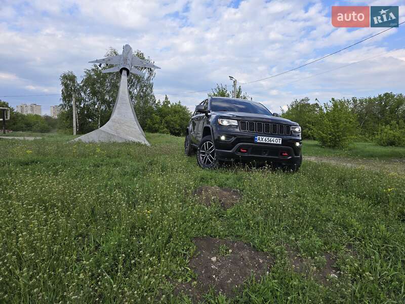 Позашляховик / Кросовер Jeep Grand Cherokee 2018 в Харкові
