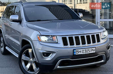 Позашляховик / Кросовер Jeep Grand Cherokee 2014 в 