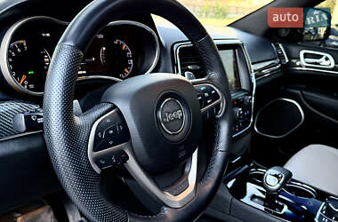 Позашляховик / Кросовер Jeep Grand Cherokee 2014 в 