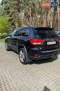 Позашляховик / Кросовер Jeep Grand Cherokee 2012 в 