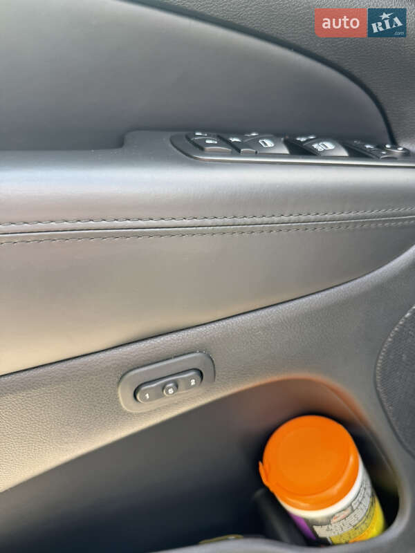 Внедорожник / Кроссовер Jeep Grand Cherokee 2019 в Киеве